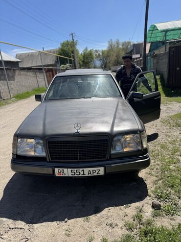 mercedes actros цена: Mercedes-Benz W124: 1986 г., 2.3 л, Механика, Бензин, Седан