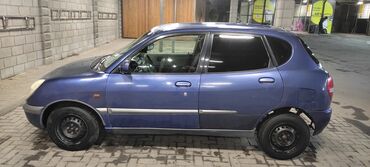 windom 2001: Toyota : 2001 г., 1 л, Автомат, Бензин, Хетчбек