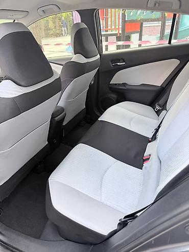 toyota prius 2016: Toyota Prius: 2016 г., 1.8 л, Гибрид, Хэтчбэк — 7