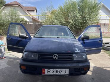венто авто: Volkswagen Vento: 1994 г., 1.8 л, Автомат, Бензин, Седан