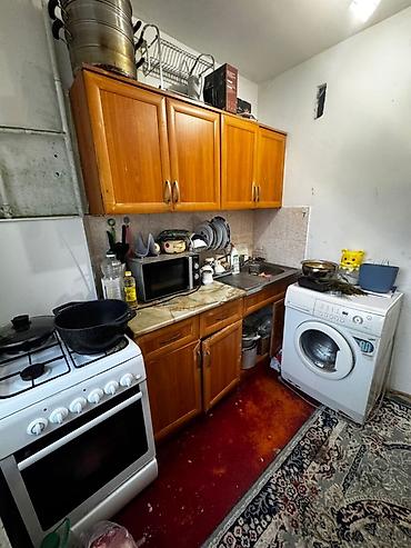 Балконные двери: Сдаётся. Депозит 15000 сом застеклённая лоджия/балкон с распашными — 7