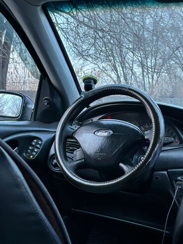 Ford: Ford Focus: 2003 г., 1.8 л, Механика, Бензиновая, Универсал — 8