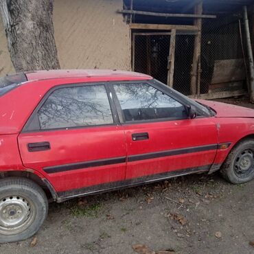 Mazda: Mazda 323: 1993 г., 1.6 л, Механика, Бензин, Хэтчбэк