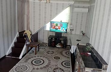 Продажа коттеджей и домов: 🏡продается 2 этадный дом. 📍Кок Жар ж/м. Площадь дома: 100. Площадь — 11
