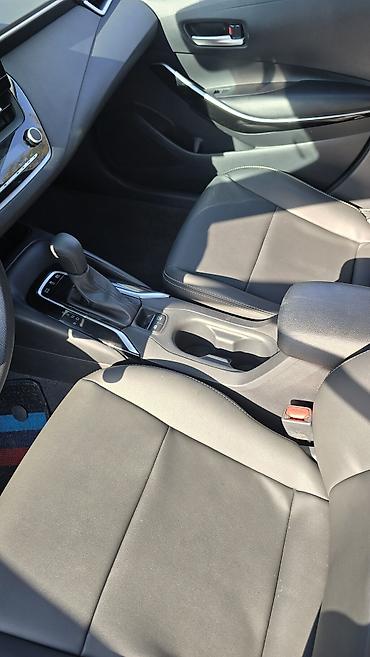 Toyota: Toyota Corolla: 2023 г., 1.8 л, Вариатор, Гибрид, Седан — 8