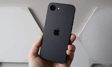 Apple iPhone: IPhone 16e 🍏, Новый, 256 ГБ, Зарядное устройство, Коробка, 100 %