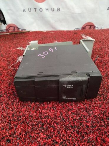 Суппорты: Cd changer Toyota Harrier XU20 2002 (б/у)