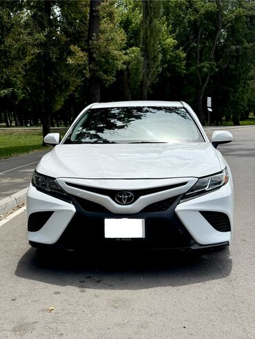 светодиодная рука в машину: Toyota Camry: 2018 г., 2.5 л, Автомат, Бензин, Седан