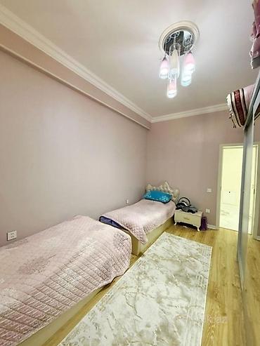 heyet ucun divan: Satış qiyməti: 300 000 AZN İlkin ödəniş: 150 000 AZN (Endirim olacaq) — 5