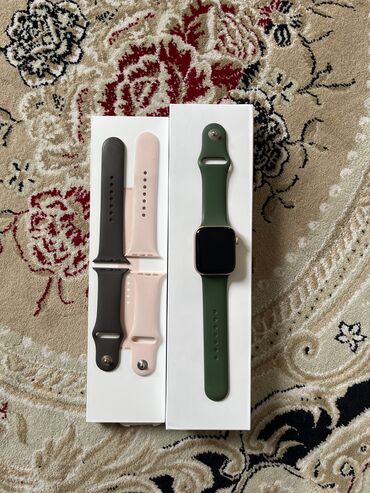 Apple Watch: Apple Watch SE 1 44mm в золотом цвете, в отличном состоянии, есть