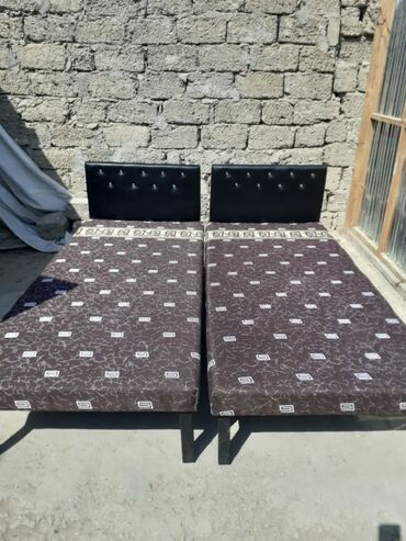 Çarpayılar: Kravat Taza hazırı var çatdırılma var 1 nafarlik 50 manat 2 nafarlik — 4