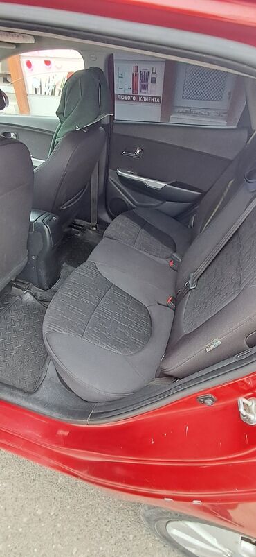 вентилятор для машин: Kia Rio: 2013 г., 1.6 л, Механика, Бензин, Хэтчбэк