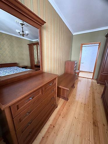 9 mikrorayon: Kiraye ev_tibb unversetine yaxin 9/7 mertebesinde 4 otaqli ev 900 azn — 6