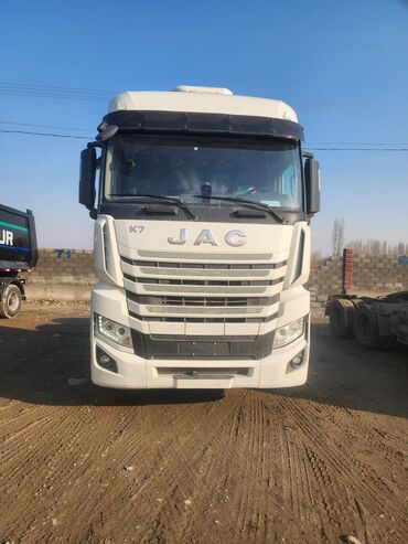 Тягачи: Тягач, JAC, Без прицепа — 1