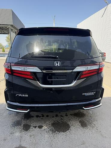 домкраты на авто: Honda Odyssey: 2021 г., 2 л, Автомат, Гибрид, Минивэн — 9
