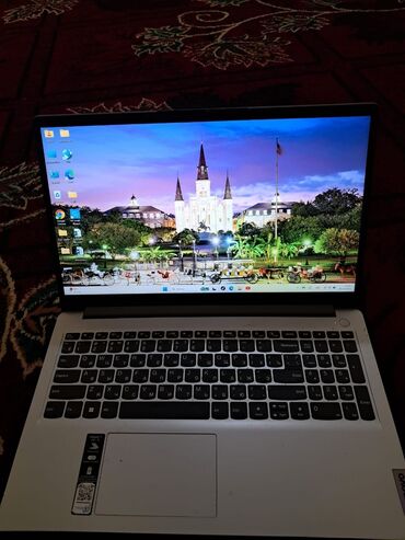 Lenovo: İşlənmiş Lenovo 15.6 ", Intel Core M, 256 GB, Ünvandan götürmə
