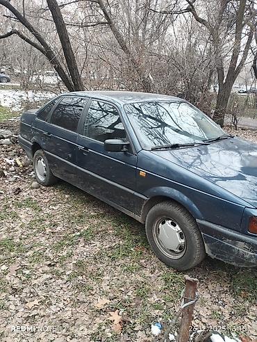 Volkswagen: Volkswagen Passat: 1989 г., 1.8 л, Механика, Бензин, Седан — 3