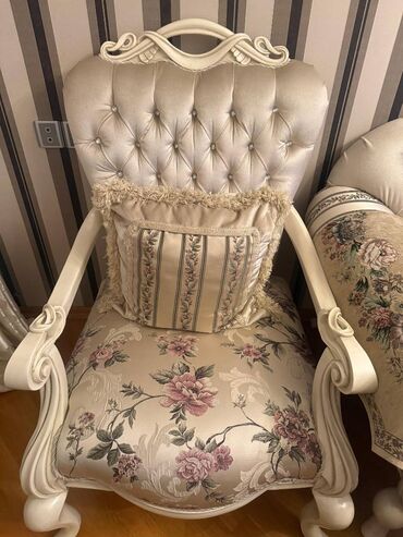 Divan və kreslo dəstləri: İşlənmiş, Klassik divan, 2 kreslo, Divan, Bazasız, Açılmayan -da lalafo.az — 8 Divan və kreslo dəstləri: İşlənmiş, Klassik divan, 2 kreslo, Divan, Bazasız, Açılmayan — 8