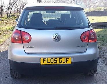 zvucnici golf 4: PETA VRATA VW GOLF 5 LIMUZINA SVETLO SIVA SA STAKLOM LA7W | Peta — 1
