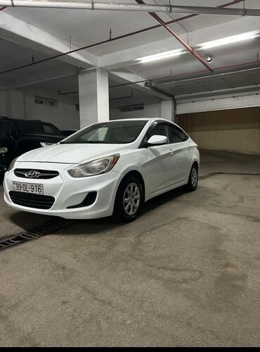 Hyundai: Hyundai Accent: 1.6 l | 2012 il Sedan — 3