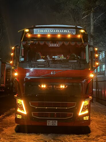 грузовой яндекс: Тягач, Volvo, 2013 г.