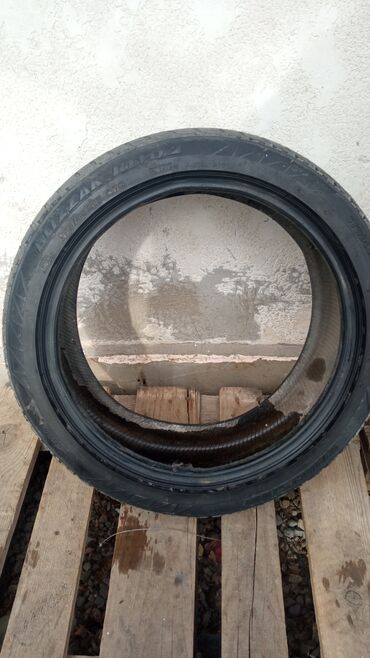 Шины 215 / 45 / R 17, Зима, Б/у, 1 шт, Легковые, Bridgestone