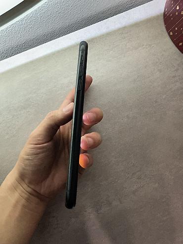 Apple iPhone: IPhone Xr, Б/у, 128 ГБ, Jet Black, Кабель, 72 % — 7