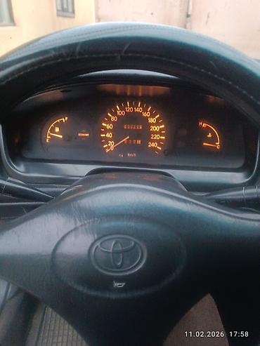 Toyota: Toyota Carina: 1992 г., Хэтчбэк — 5