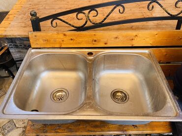 раковина для кухни: Mətbəx üçün paslanmayan poladdan iki bölməli lavabo - Material