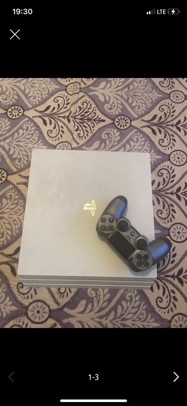 PS4 (Sony PlayStation 4): Срочно продаю Ps 4 pro 1тб Состояние идеальное Не клубная я первый