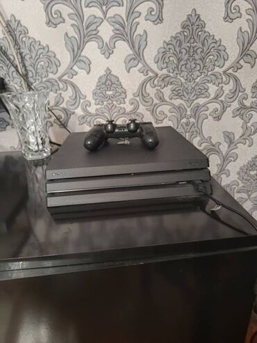 irşad electronics ps4: Ps4 Pro 1 TB Satilir Evde Istifade Olunub Hecbir Problemi Yoxdu 1