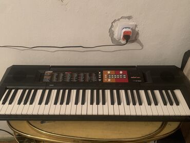 обучение на гитаре: Yamaha psr f51, обращаться только в ватсап