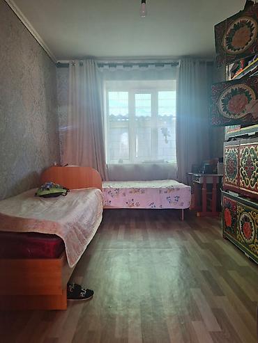 Продажа коттеджей и домов: Продаётся дом с.Нижний Ала-Арча 56 м.кв 4комн.1кухня санузел в доме — 24