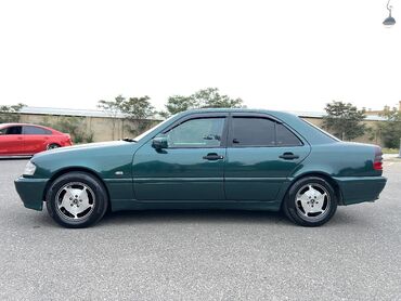 Mercedes-Benz: Salam. Avtomobil şəkildən görsəndiyi kimi ideal vəziyyətdədir.Heç bir — 6