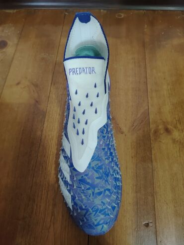 Krasofkalar və idman ayaqqabıları: Heş geyinilməyib yeni vəziyətdədir 40-40.5 razmerdi predator A klas — 8