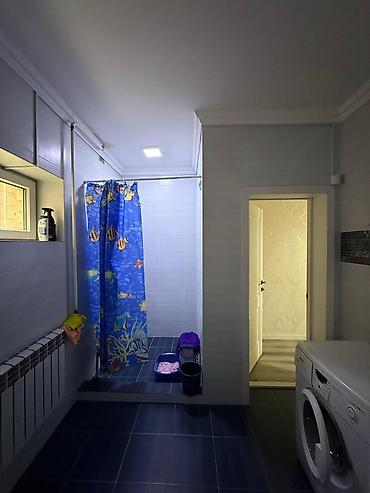 Продажа коттеджей и домов: Продаётся двухэтажный дом с цокольным этажом в селе Орто-Сай — 20