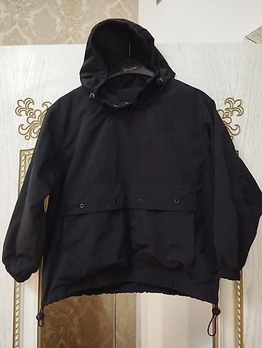 bas ortuyu: Qara rəngli kapüşonlu anorak - Model: anorak tipli üst geyim — 1