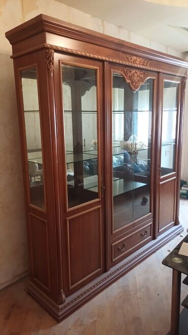 suseli skaf: Yeni, Açılan, 4 qapılı Düz dolab, Bufet, Türkiyə