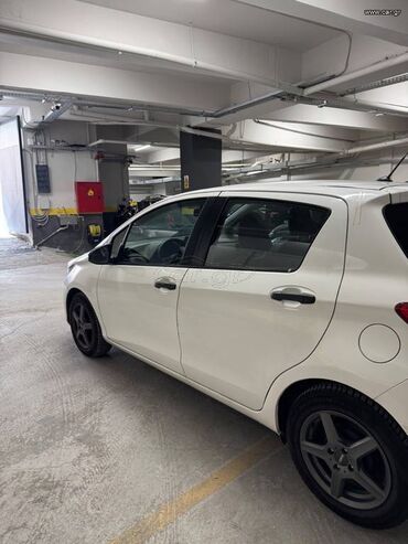 Toyota: Toyota Yaris: 1.3 l. | 2012 έ. Χάτσμπακ — 6