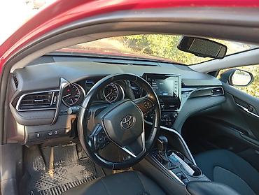 рул: Toyota Camry: 2021 г., Автомат, Седан — 4