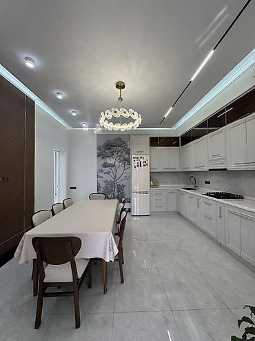 Продажа коттеджей и домов: Продаётся роскошный дом в Арча-Бешик✨ 📍 Локация: пересечение улиц — 23