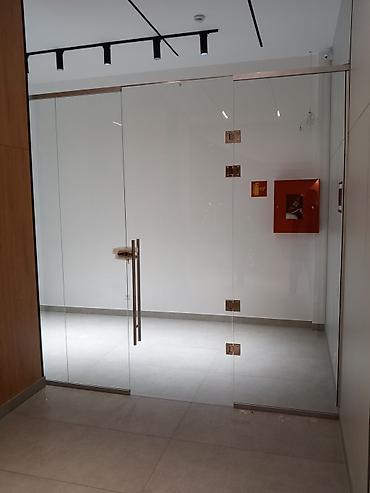 Перегородки на заказ: На заказ Цельностеклянная перегородка, Бесплатный замер, Бесплатная доставка, Бесплатная установка — 21