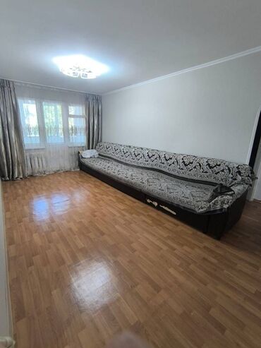 бишкек продажа квартира: 3 комнаты, 58 м², 104 серия, 2 этаж, Старый ремонт