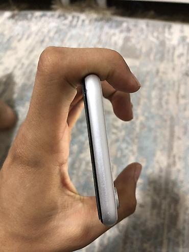 Apple iPhone: IPhone Xr, Белый — 4