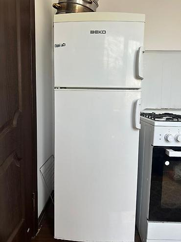 Холодильник Beko, Б/у, Двухкамерный, 150 *