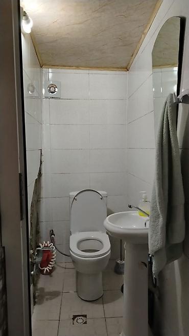 3 otaqlı kohnə tikili: 2 otaqlı həyət evi – praktik plan və ayrı mətbəx - Ümumi: həyət — 3