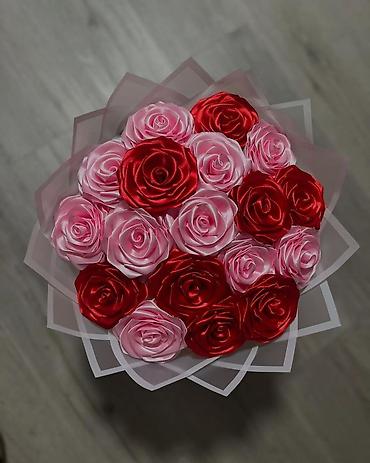 Ruža: Buket ruža od satena – ručno izrađene večno‑trajne ruže - Materijal — 18
