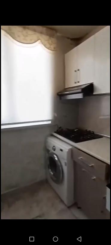 qurtulus 93 evler: Saraeva 8 . Əhmədli metrosu yaxınlığında metroya 5 deyqa piyada 9/3 — 2