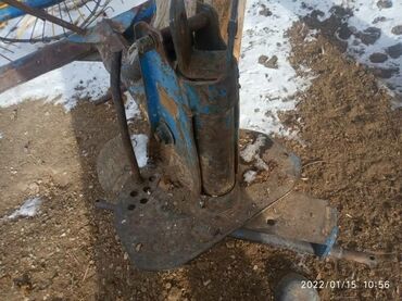 грабли тракторные в Кыргызстан | СЕЛЬХОЗТЕХНИКА: Турецский чоң грабли сатылат Иштеген абалда 2-метр жерди алат Ишине