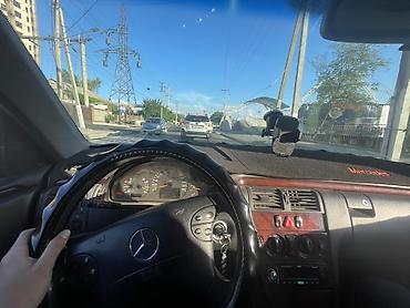 Mercedes-Benz: Mercedes-Benz E-Class: 2001 г., 2.2 л, Автомат, Дизель, Седан — 13